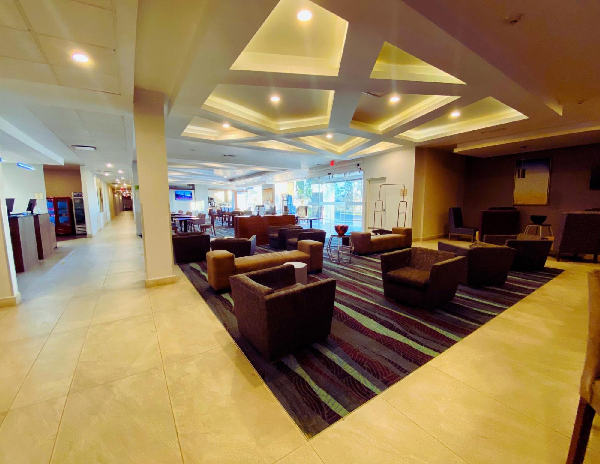 Hotel La Quinta By Wyndham Aguascalientes Exterior foto
